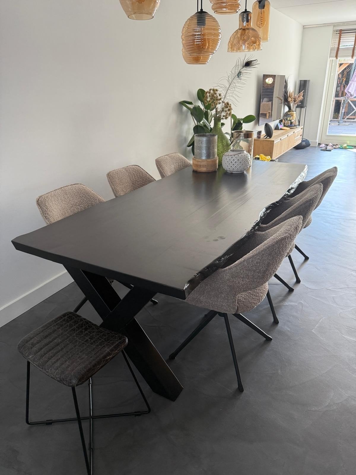 Elegante Zwarte Eettafel met X-poten - Modern Design, Huis en Inrichting, Tafels | Eettafels, Overige houtsoorten, Modern, Industrieel