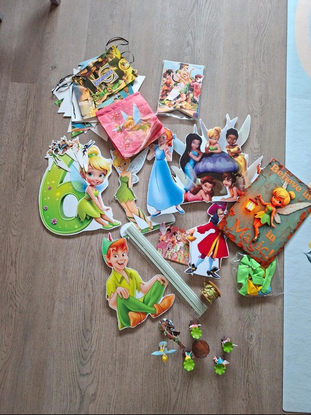Tinkerbell verjaardagsversiering, Hobby en Vrije tijd, Feestartikelen, Ophalen of Verzenden, Zo goed als nieuw, Versiering, Verjaardag