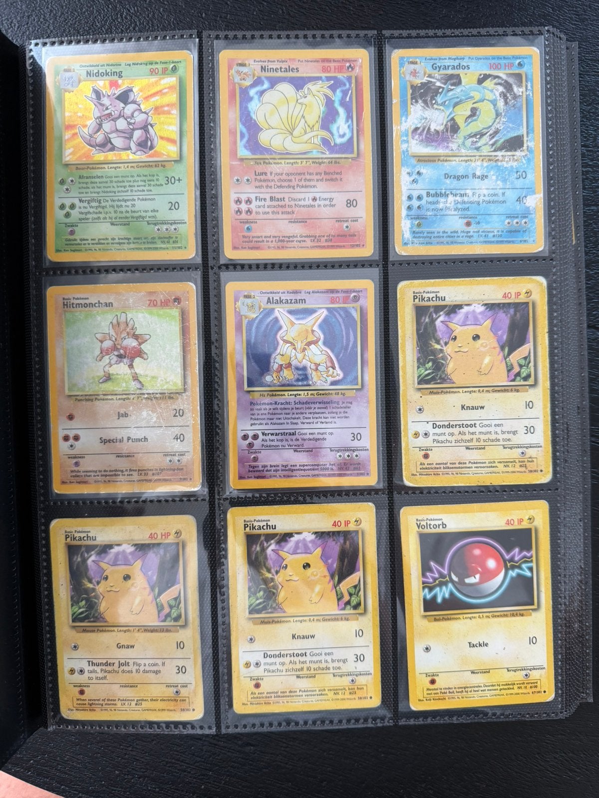 Pokemonmap vol met oude kaarten! 360 stuks, Ophalen of Verzenden, Zo goed als nieuw, Meerdere kaarten