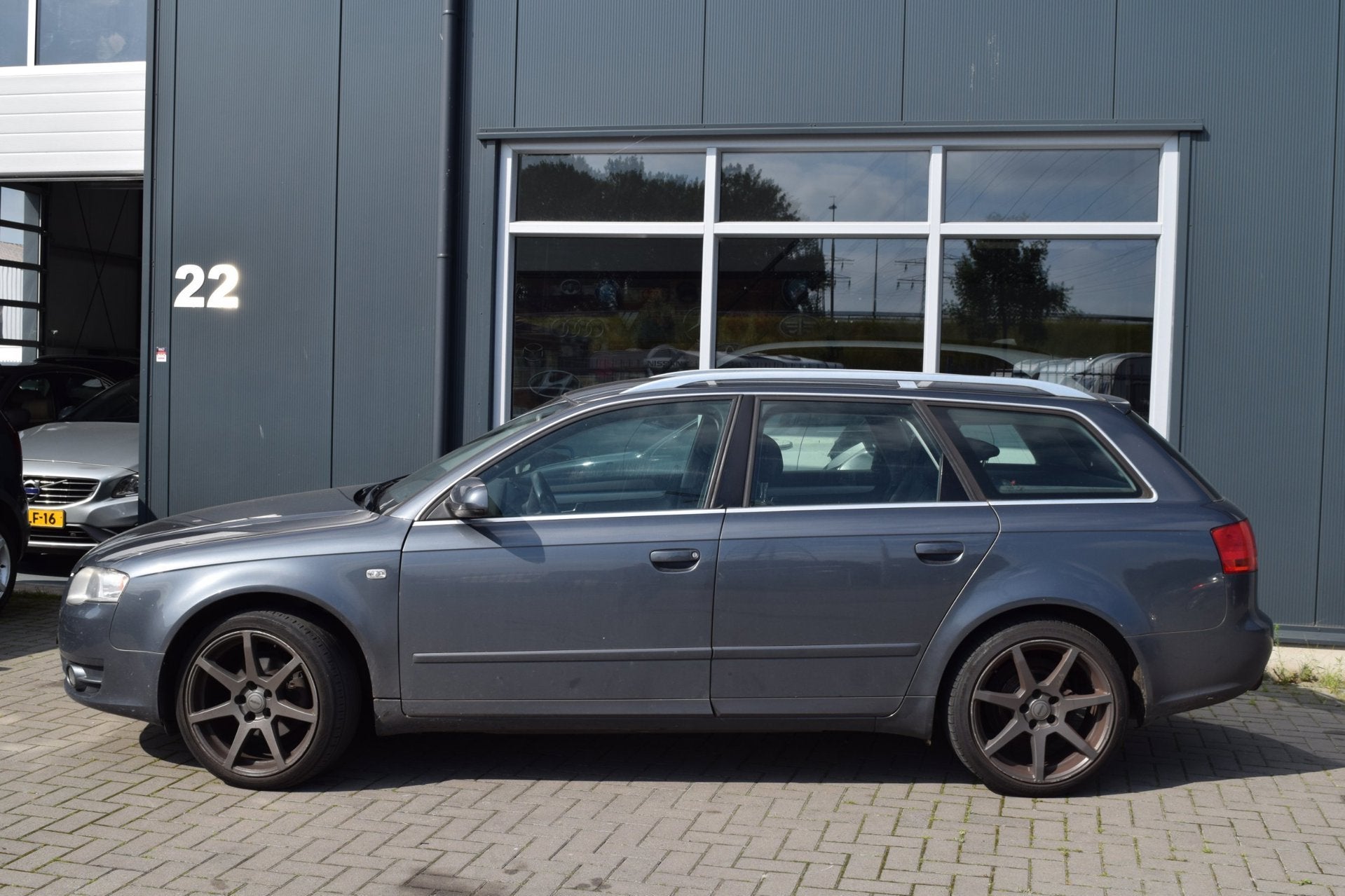 Audi A4 Avant 2.0 Advance | Clima | Leder | Zo mee !, Auto's, Voorwielaandrijving, 730 kg, Gebruikt, Zwart