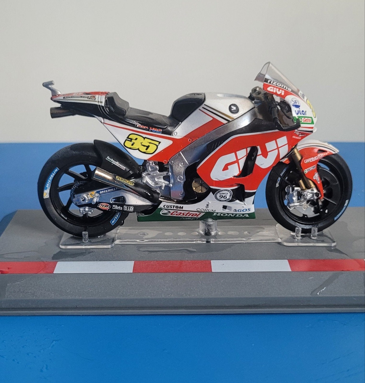 Modelmotor LCR Honda Cal Crutchlow, Overige merken, Ophalen of Verzenden, Zo goed als nieuw, Groter dan 1:32