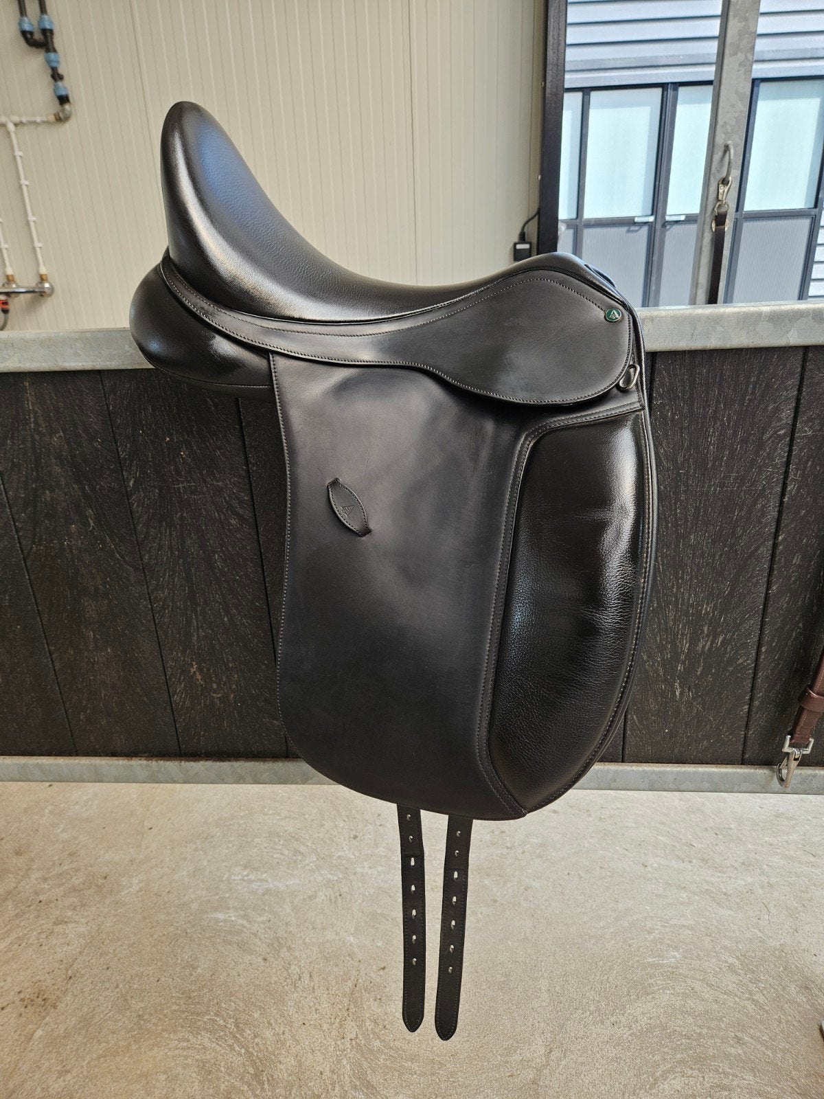 Arena dressuurzadel 17,5 inch, Ophalen, L (17.5 inch), Dressuur, Wijd