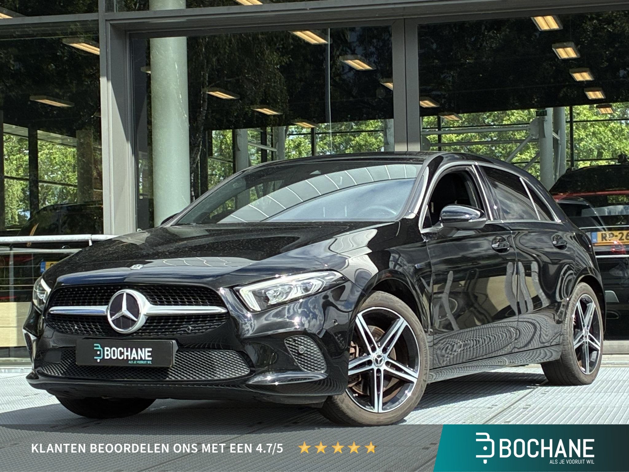 Mercedes-Benz A-klasse 250 e Business Line | SOH 96,4% Autom, Auto's, Mercedes-Benz, Gebruikt, 4 cilinders, 16 kWh, Leder en Stof