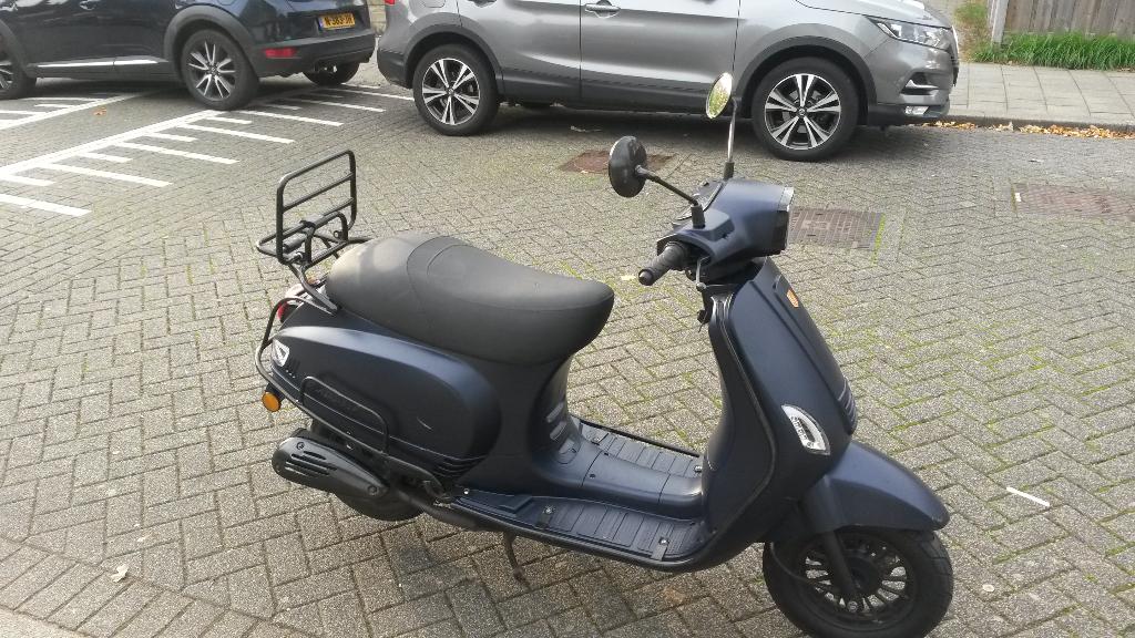 vespa btc riva 2017m, blauw kenteken, Gebruikt, Ophalen of Verzenden, Benzine, Vespa