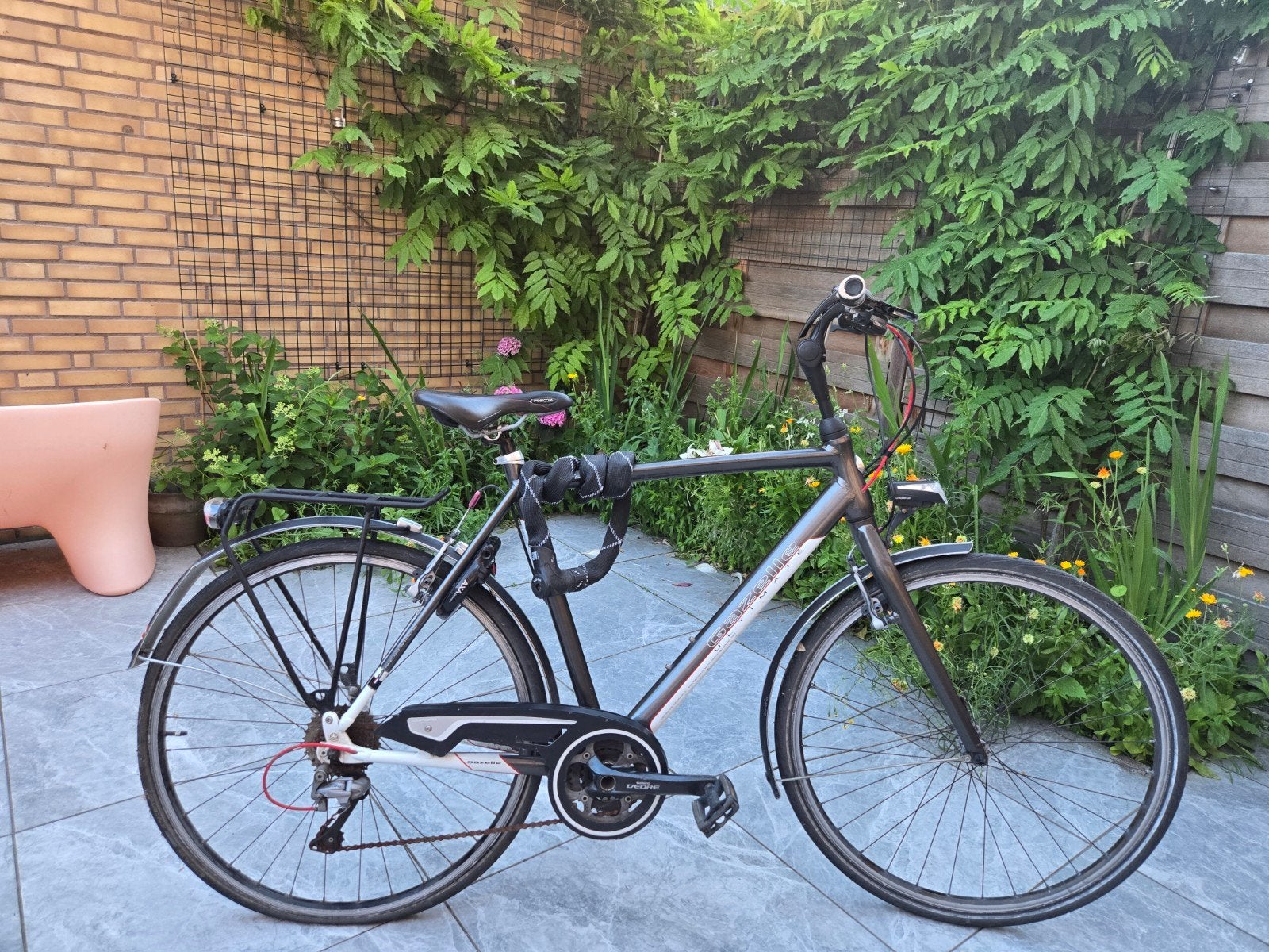 Gazelle ultimate T30, Ophalen, 28 inch, Gebruikt, Velgrem