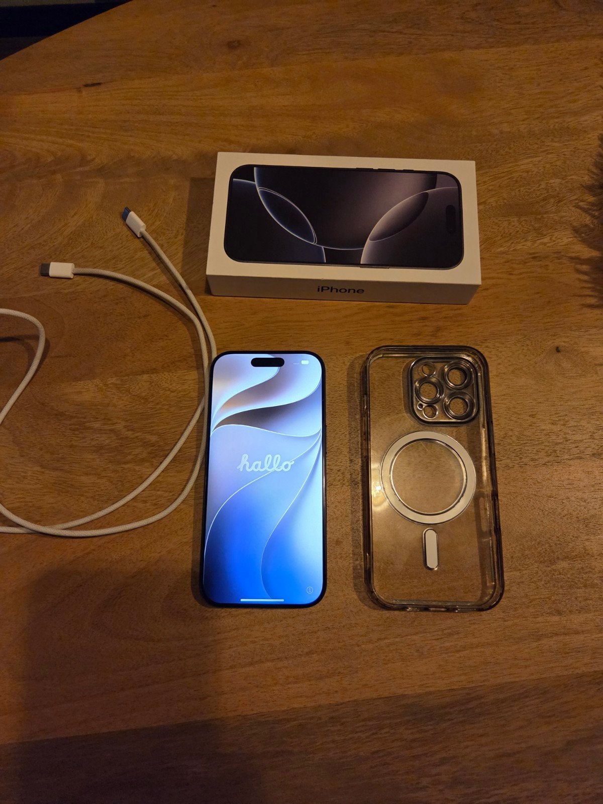 iphone 16 pro black titanium 128gb, Ophalen of Verzenden, Zo goed als nieuw, Zwart, 128 GB