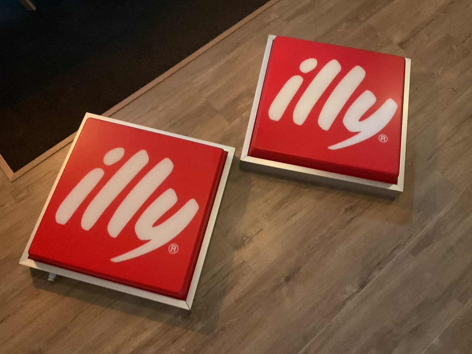Illy koffie borden, Ophalen, Gebruikt, Reclamebord