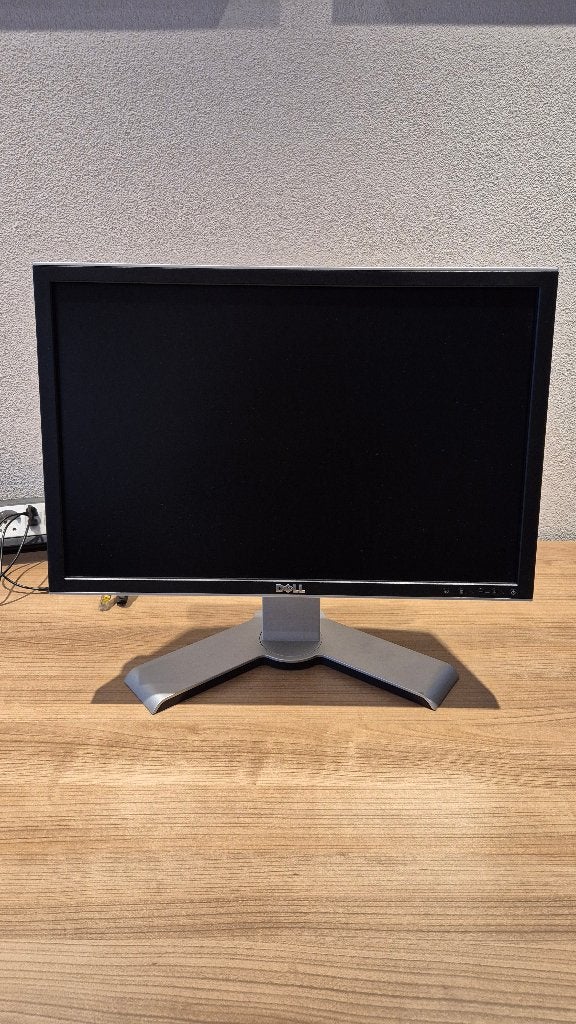 3x Dell Ultrasharp 22" - Hoogteverstel/draai/kantelbaar, Ophalen, Gebruikt, Dell, 61 t/m 100 Hz