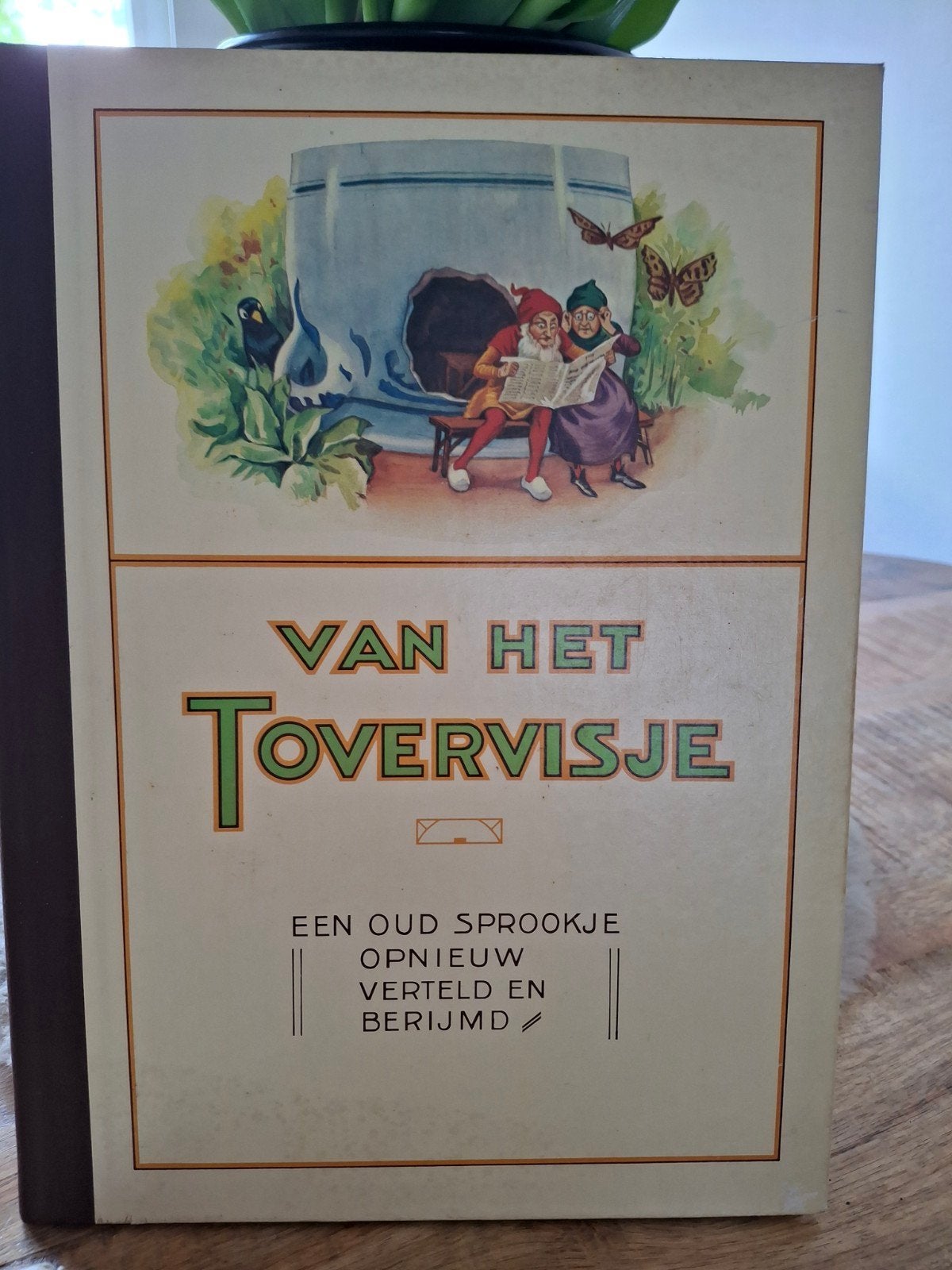 Van het Tovervisje & Hoe Piggelmee Groot Werd - Boek, Ophalen of Verzenden, Gelezen