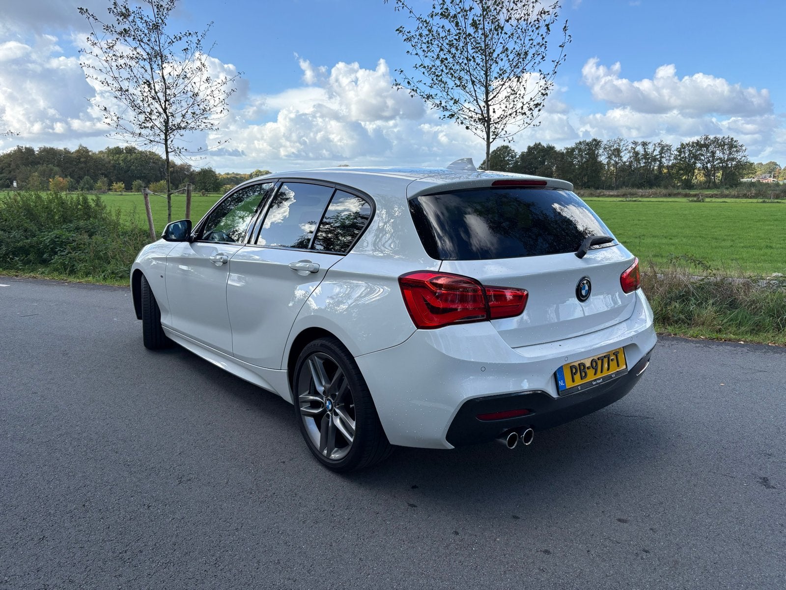 BMW 1-Serie 120i 184pk Aut 2017 Wit, Auto's, 1998 cc, Achterwielaandrijving, 4 cilinders, Alcantara