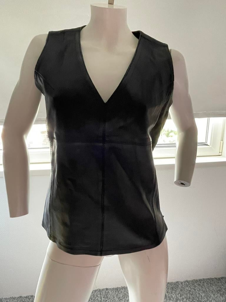 Leren top van stephanie van esch maat s valt ruim, Kleding | Dames, Maat 38/40 (M), Zwart, Ophalen of Verzenden, Zo goed als nieuw