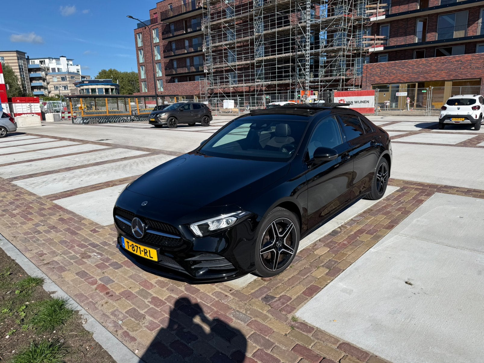 Mercedes-Benz A-Klasse A 250 e 218pk 8G-DCT 2021 Zwart, Auto's, Zwart, 1600 kg, Geïmporteerd, 1332 cc