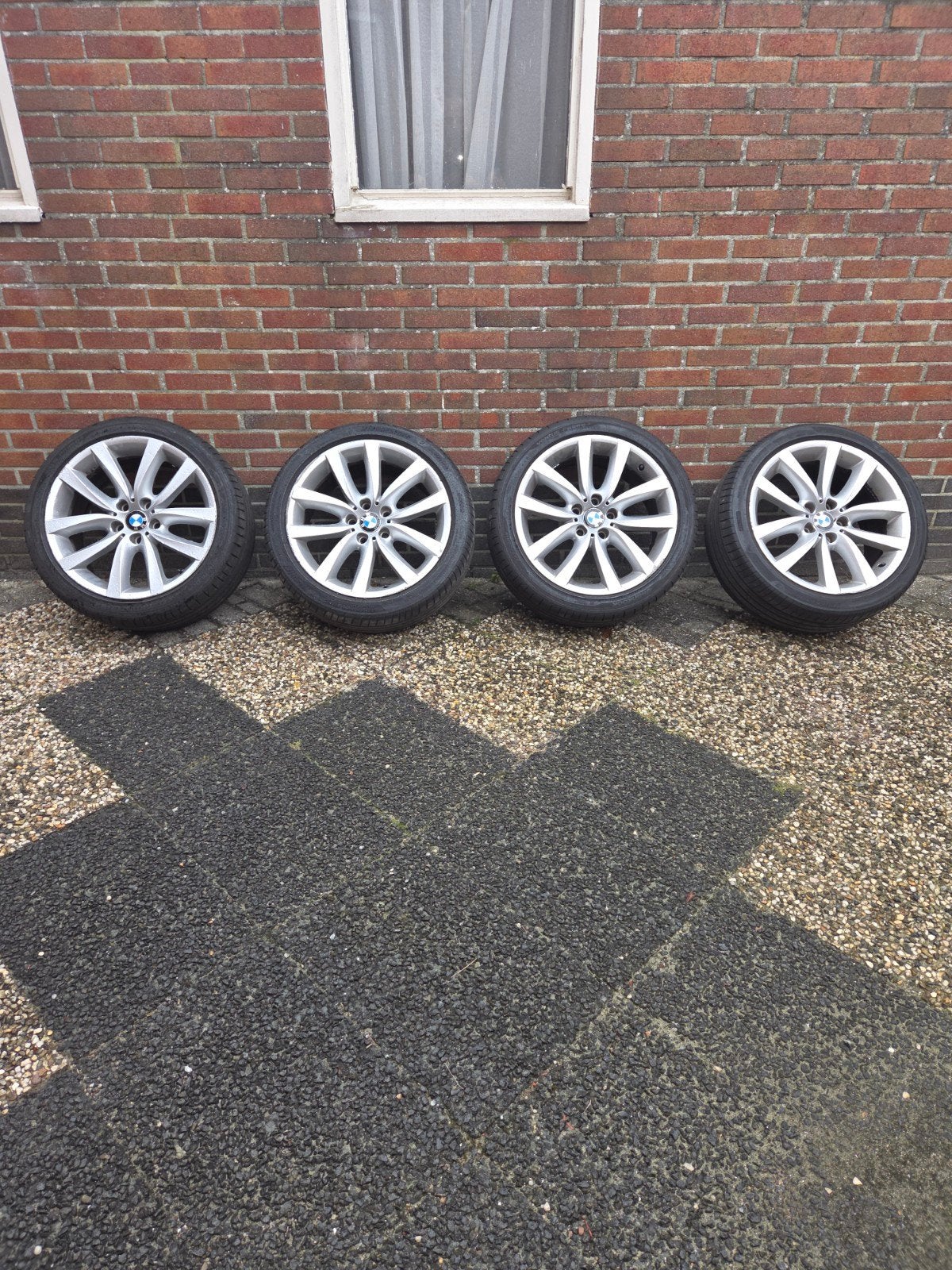 BMW 19inch velgen met stoeprand schade inruil mogelijk, Auto-onderdelen, Banden en Velgen, Ophalen, Banden en Velgen, 17 inch