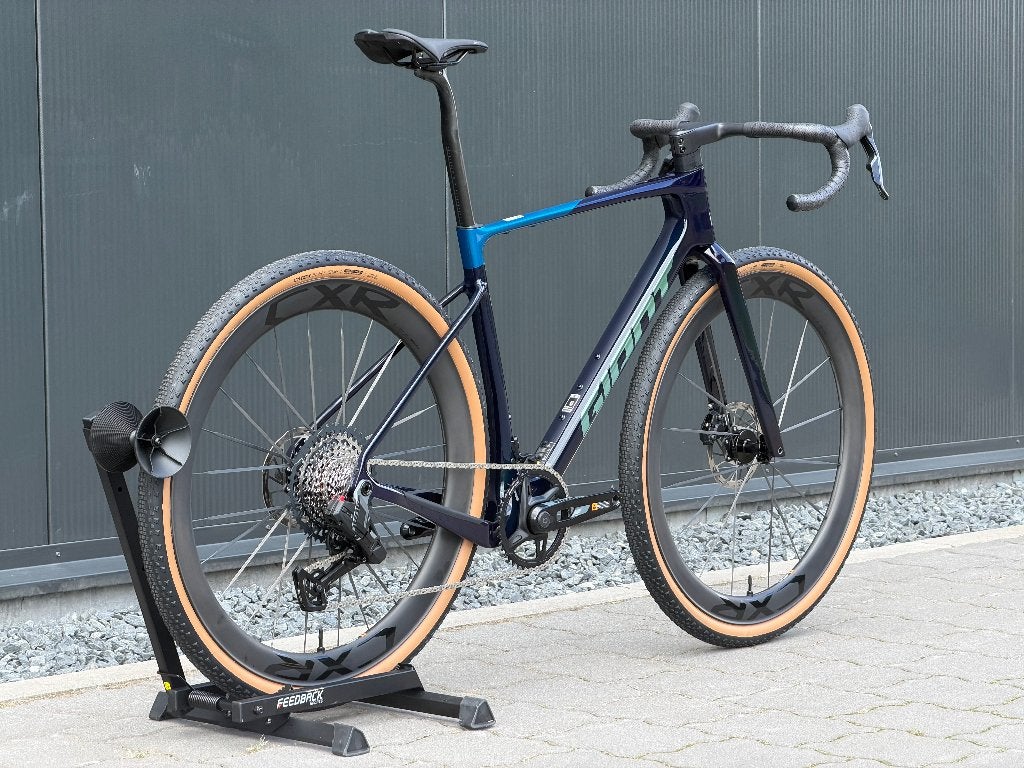 GIANT Revolt Advanced SL 2 Deep Lagoon, 28 inch, Carbon, 10 tot 15 versnellingen, Nieuw