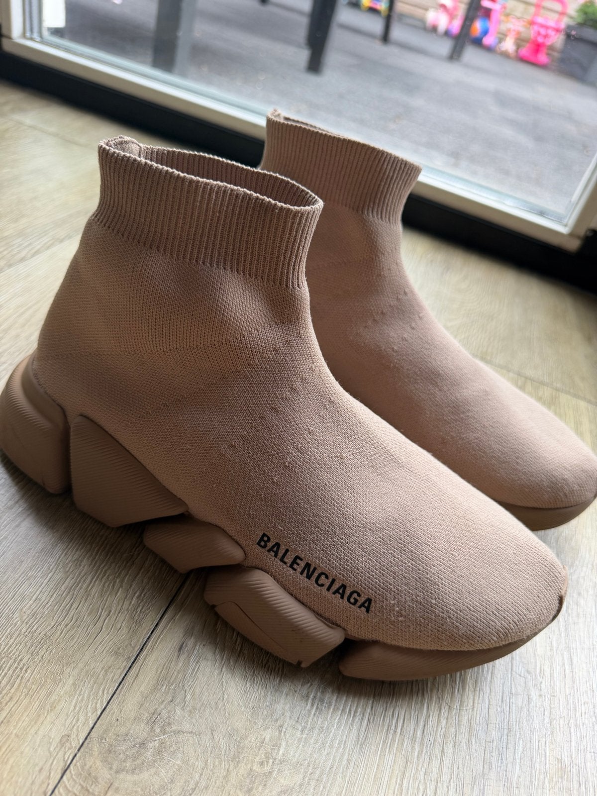 Balenciaga Speed Trainer Beige Maat 39, Ophalen, Zo goed als nieuw, Beige, Sneakers of Gympen