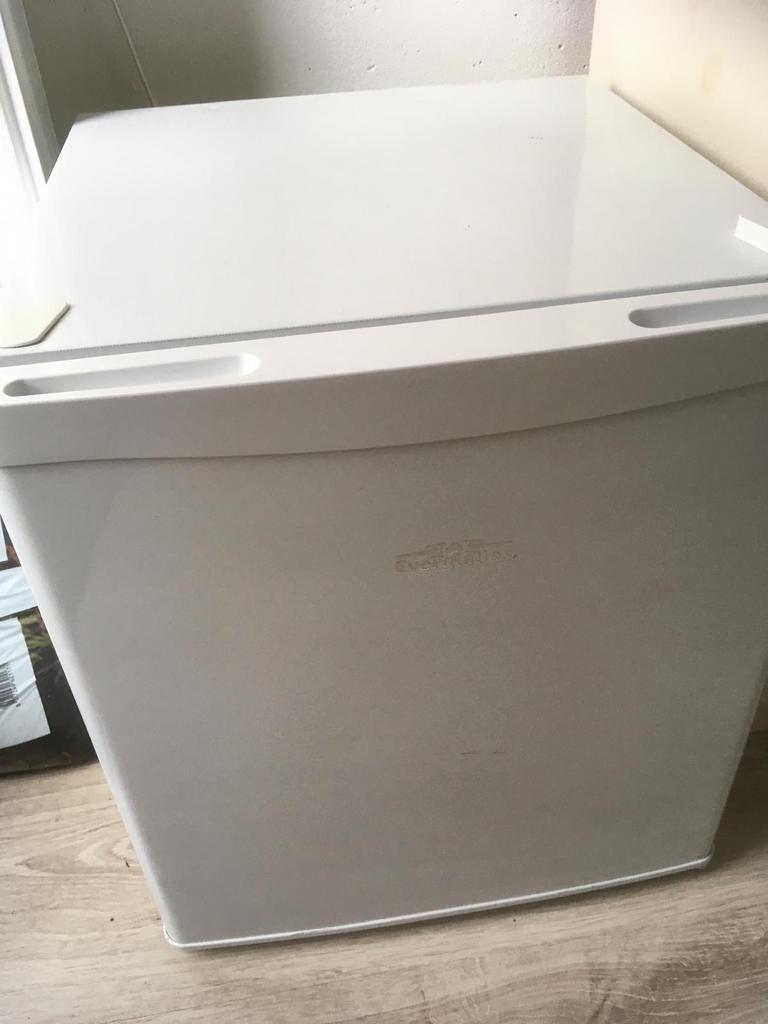 Vriezer klein model, Witgoed en Apparatuur, Vriezers en Diepvrieskisten, Ophalen, Zo goed als nieuw, Minder dan 60 cm, Minder dan 85 cm
