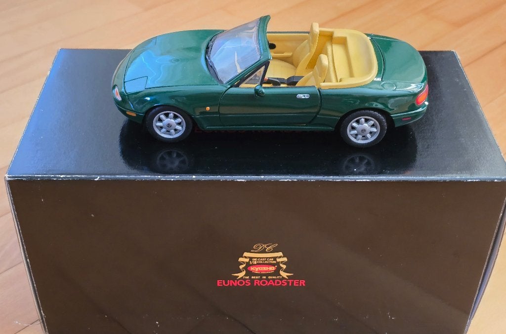 Zeldzaam Kyosho schaalmodel Mazda MX-5 NA Ltd Edition (1:18), Ophalen