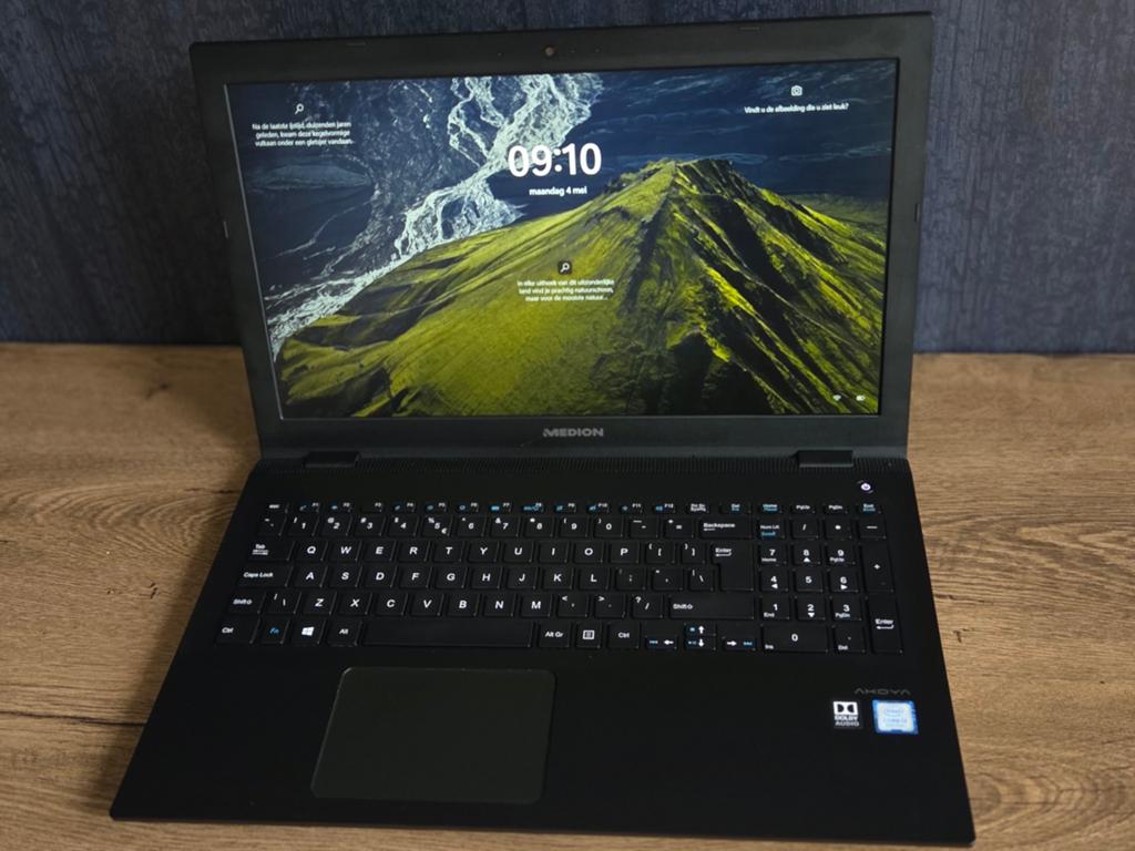 Medion Intel Core i3 8th Gen. Opslag

1TB +256GB. RAM 12GB, Computers en Software, Windows Laptops, Ophalen, 2 tot 3 Ghz, 15 inch
