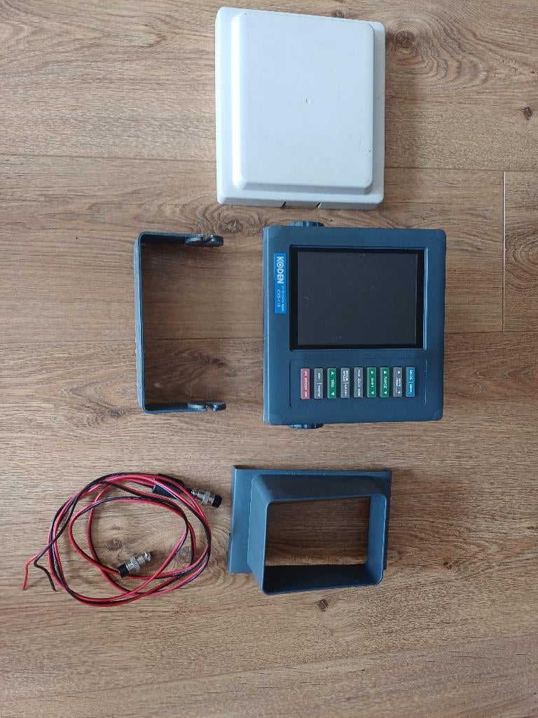 KODEN CVS-118 - Color LCD fishfinder, Ophalen of Verzenden, Zo goed als nieuw, Kaartplotter of Fish Finder