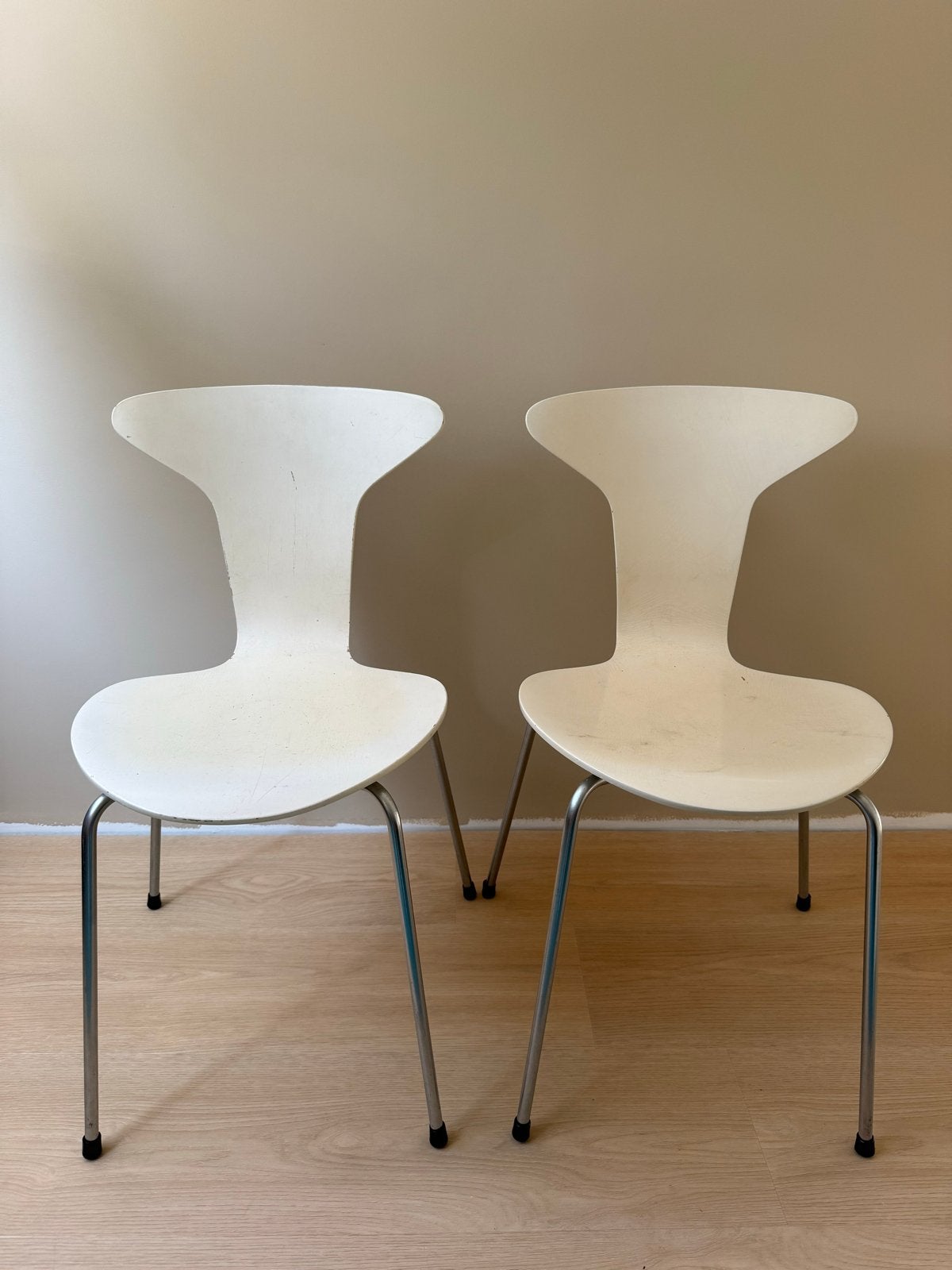 Fritz Hansen Mug Stoelen - Opknappers (Danish Design), Ophalen