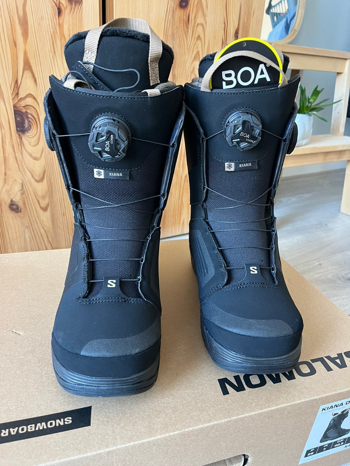 Snowboard boots Salomon Kiana Dual Boa, Ophalen of Verzenden, Zo goed als nieuw, Schoenen