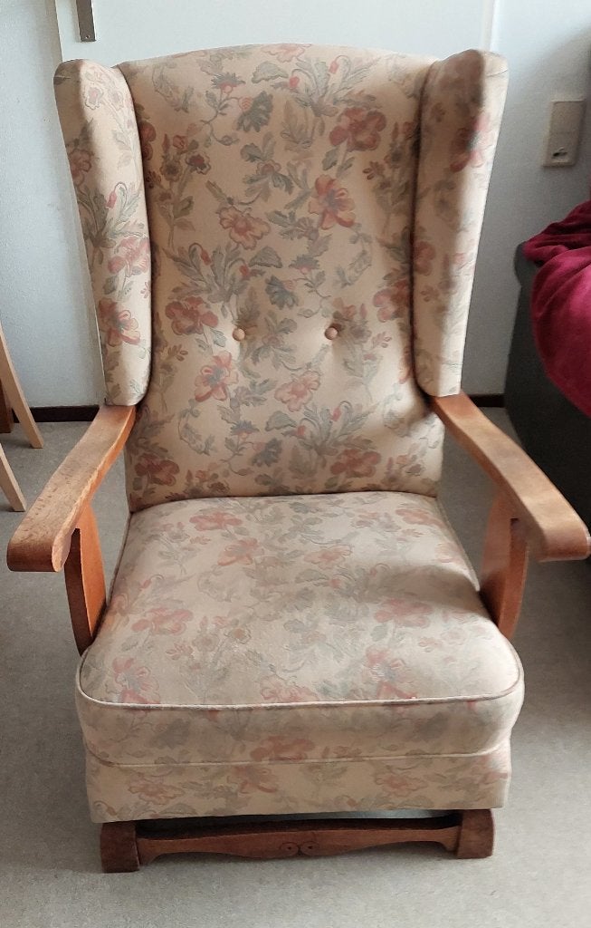 fauteuil met hoge rug, Ophalen