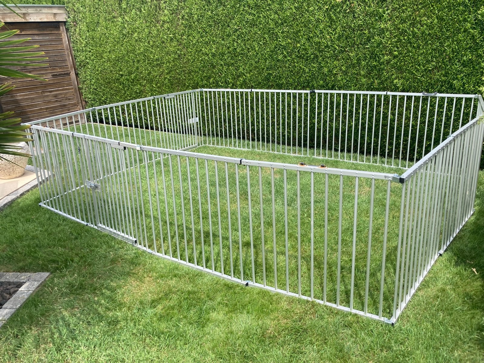 Inklapbare aluminium hondenren voor mee te nemen met camper, Dieren en Toebehoren, Ophalen, Zo goed als nieuw