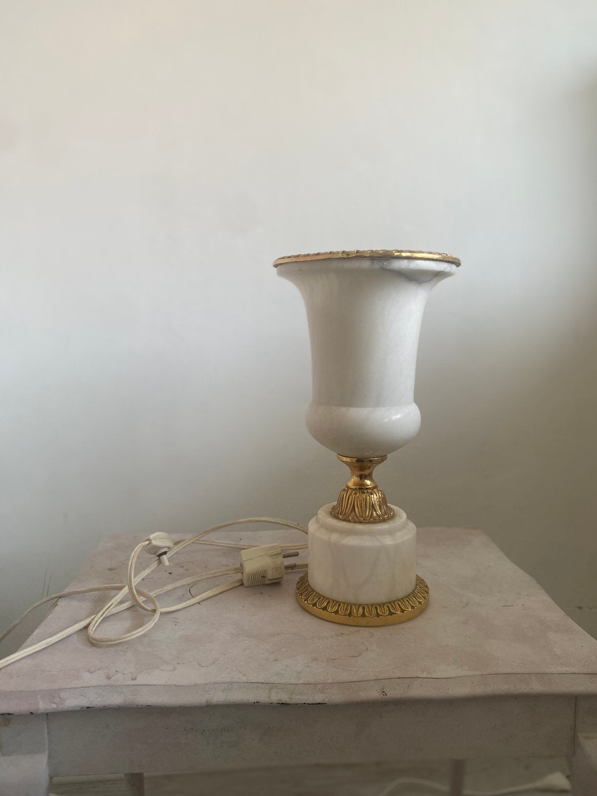 Vintage albasten kelklamp / tafellamp, Huis en Inrichting, Lampen | Tafellampen, Met schakelaar, Gebruikt, Overige merken, Vintage