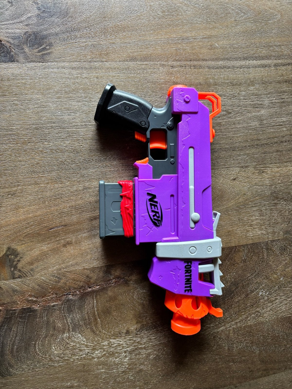 Nerf Fortnite SMG-E Blaster - Elektrisch Speelgoedgeweer, Ophalen of Verzenden, Zo goed als nieuw