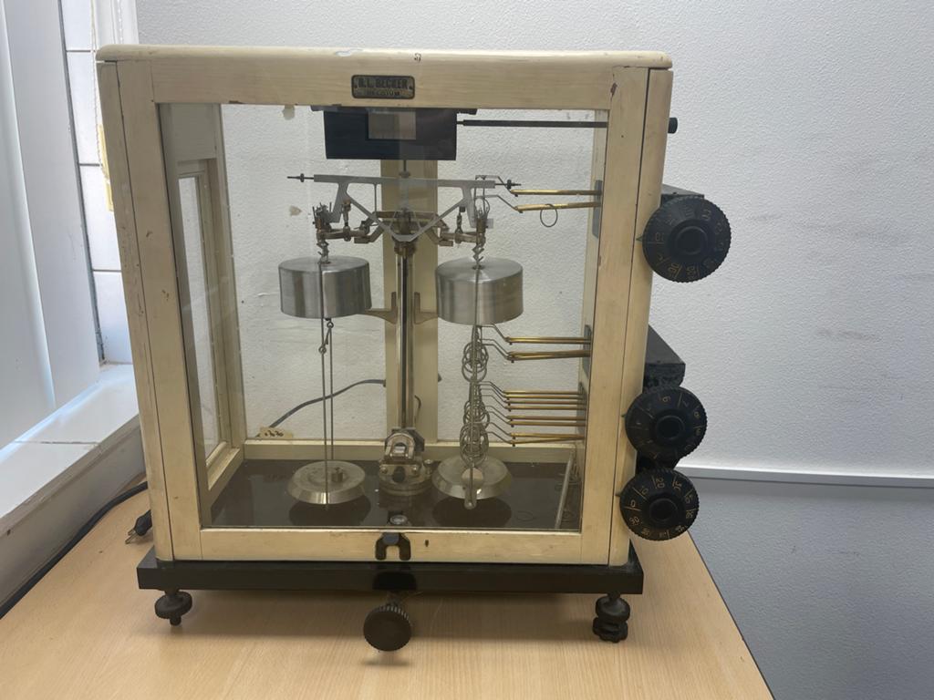 Vintage H.L. Becker Precisiebalans (ca. 1955) - Laboratorium, Antiek en Kunst, Ophalen