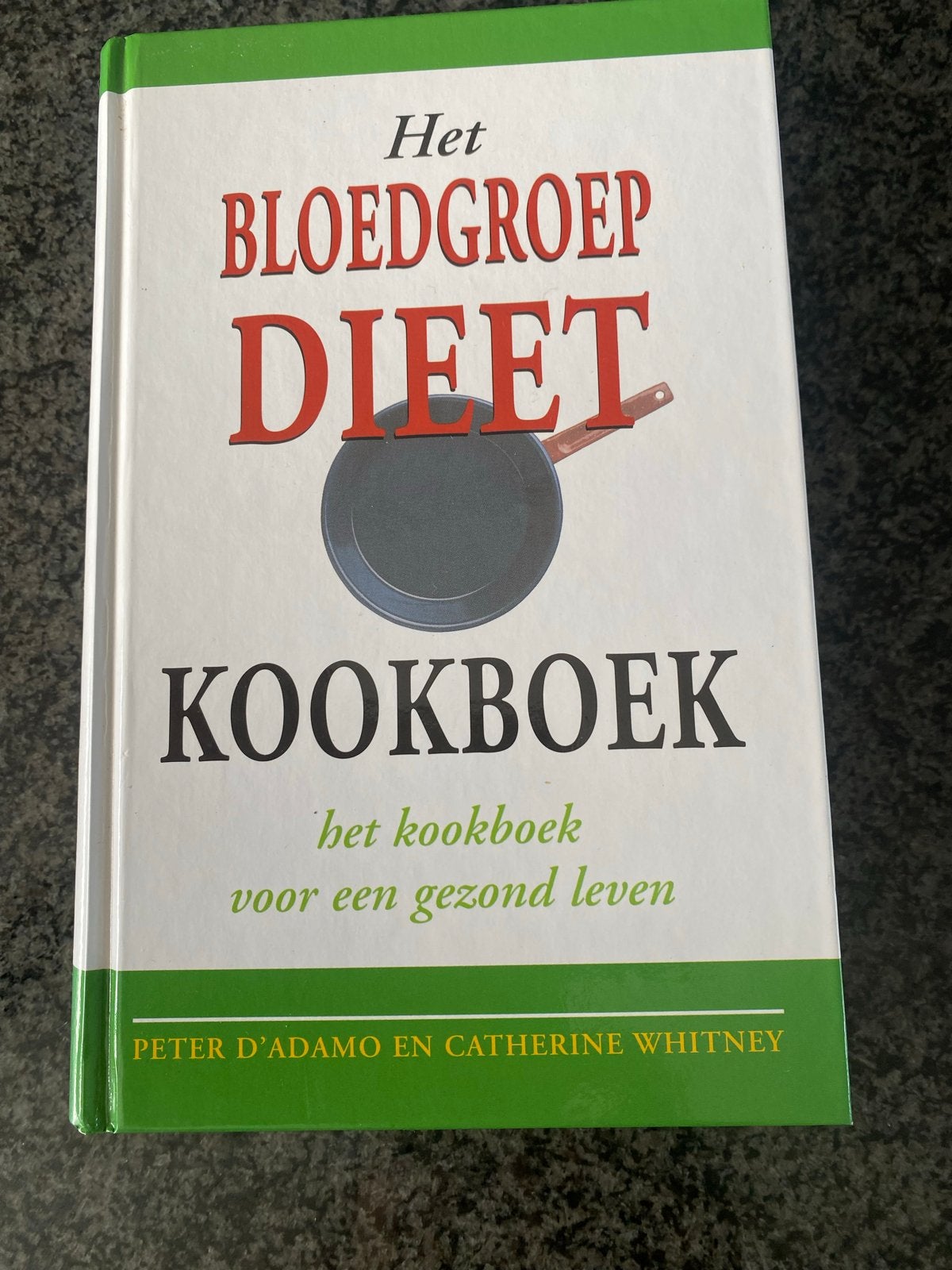 Het Bloedgroep Dieet Kookboek - Gezond leven, Boeken, Ophalen of Verzenden, Zo goed als nieuw, Hoofdgerechten, Gezond koken