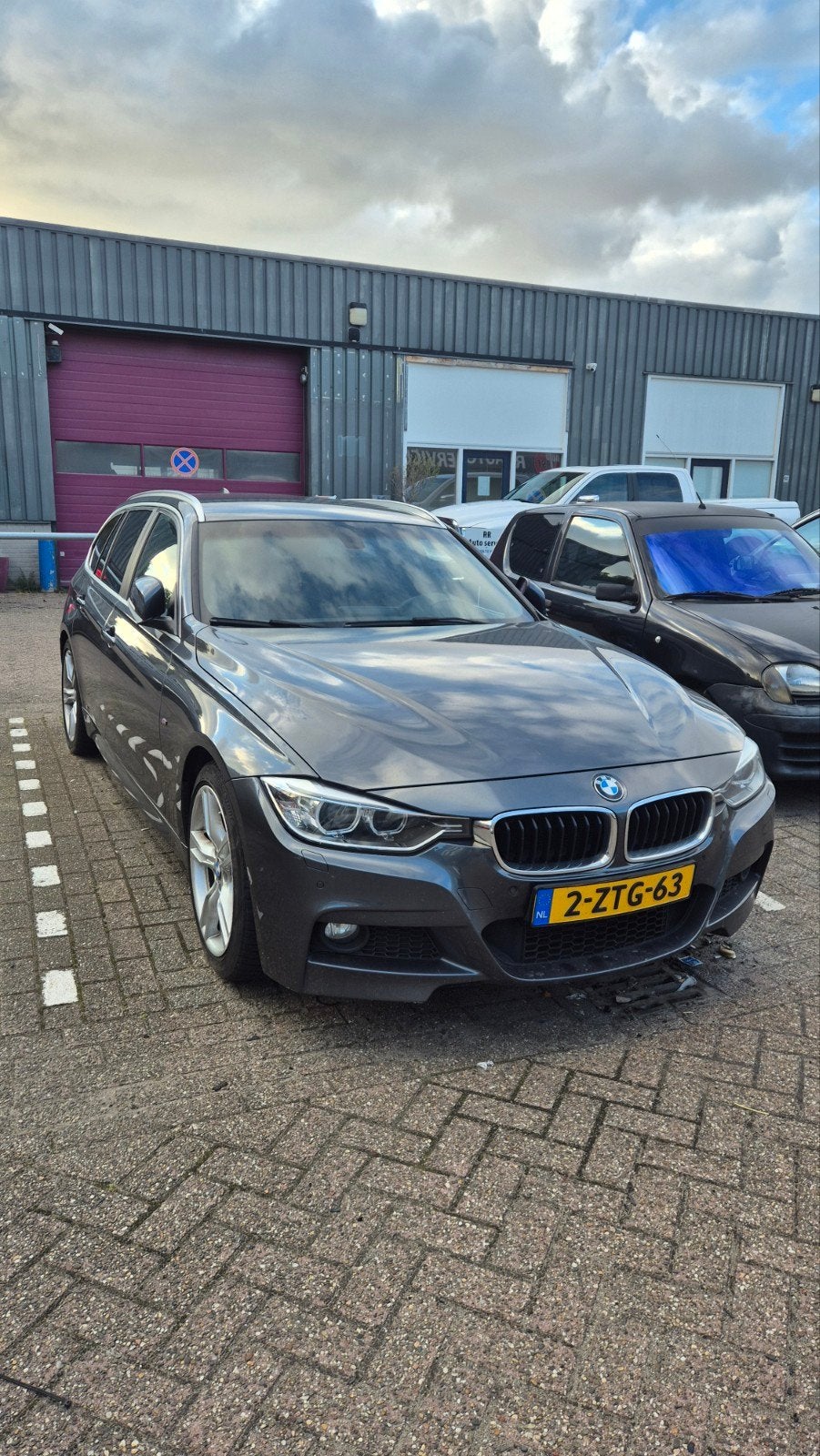 BMW 3-Serie 2.0 325D M pakket AUT euro6 ECU defect, Automaat, Bi-Xenon koplampen, Achterwielaandrijving, 1995 cc
