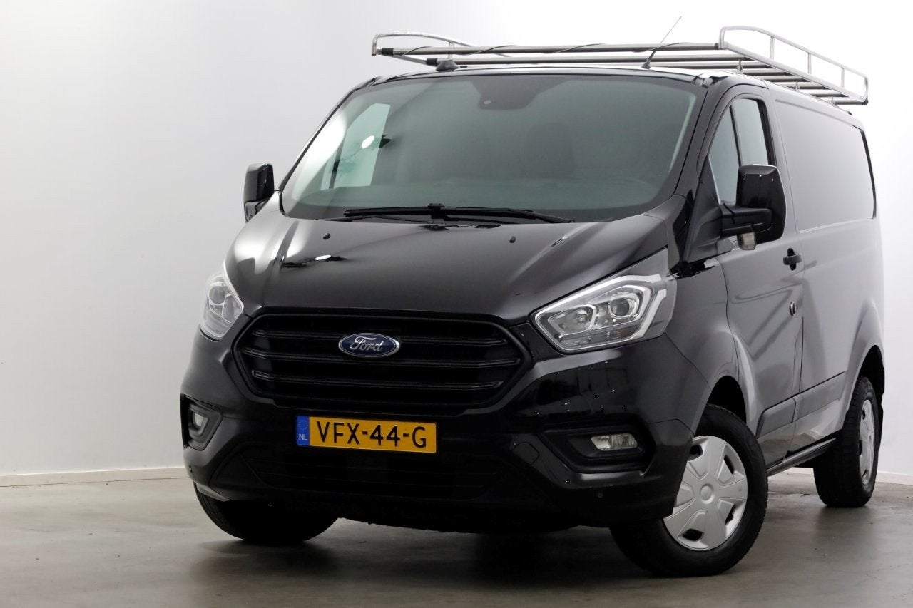 Ford Transit Custom 2.0 TDCI L1H1 Trend Airco/Imperiaal/Crui, Auto's, Voorwielaandrijving, Dealer onderhouden, 2500 kg, Zwart