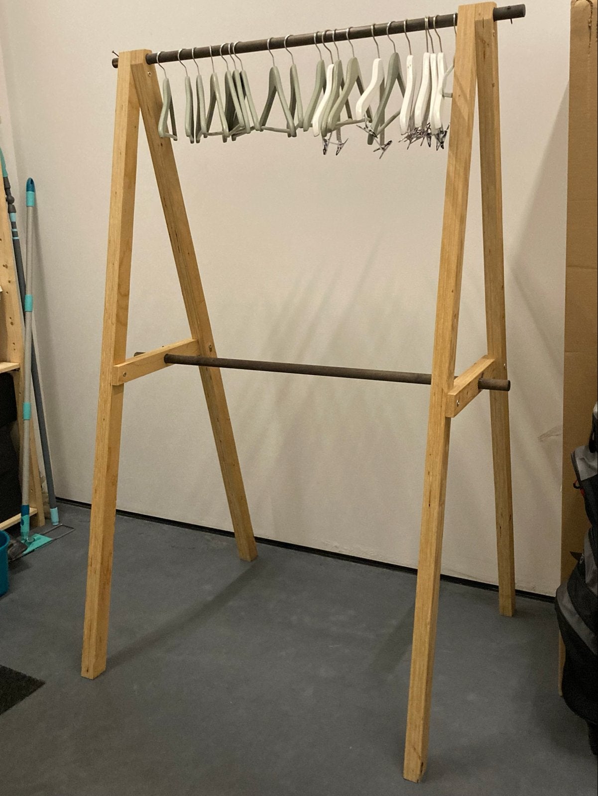 Mooi houten kledingrek, ook voor kinderkamer, Ophalen of Verzenden, Zo goed als nieuw