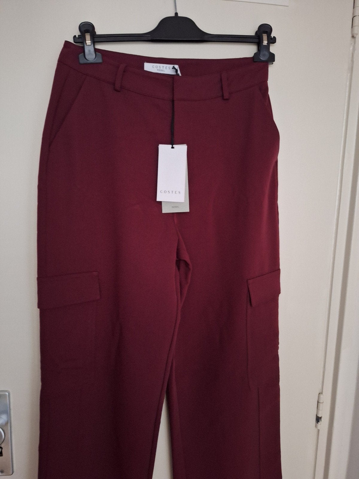 nieuwe pantalon..maat S, Kleding | Dames, Broeken en Pantalons, Nieuw, Ophalen of Verzenden, Costes, Maat 36 (S)