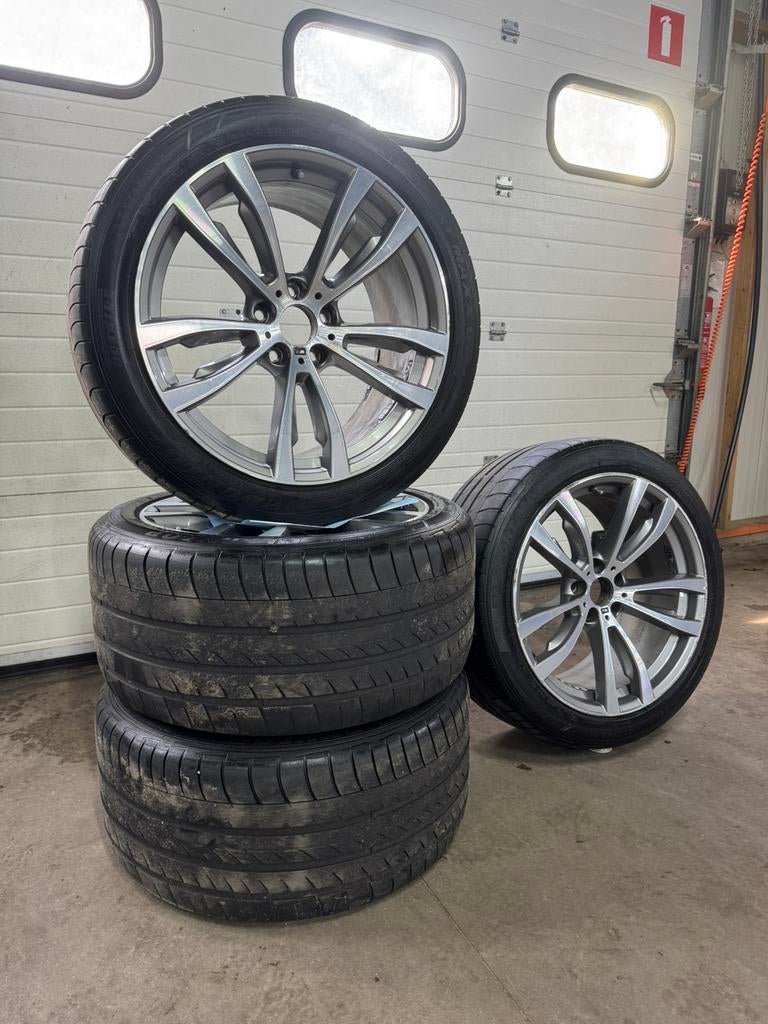 Originele BMW 20” breedset G05 X5 velgen zomerbanden, Ophalen, Gebruikt, Banden en Velgen, Petuelring 130, 80809 Munich