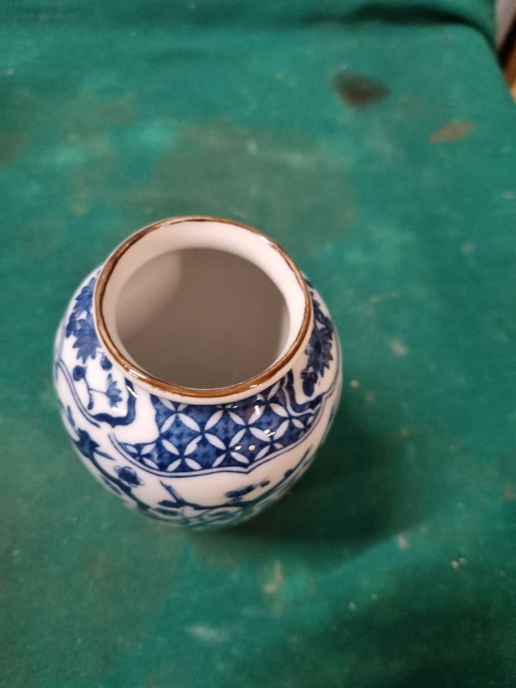 vaasje blue en white chinees met pauw vintage jaren 70, Antiek en Kunst, Ophalen of Verzenden
