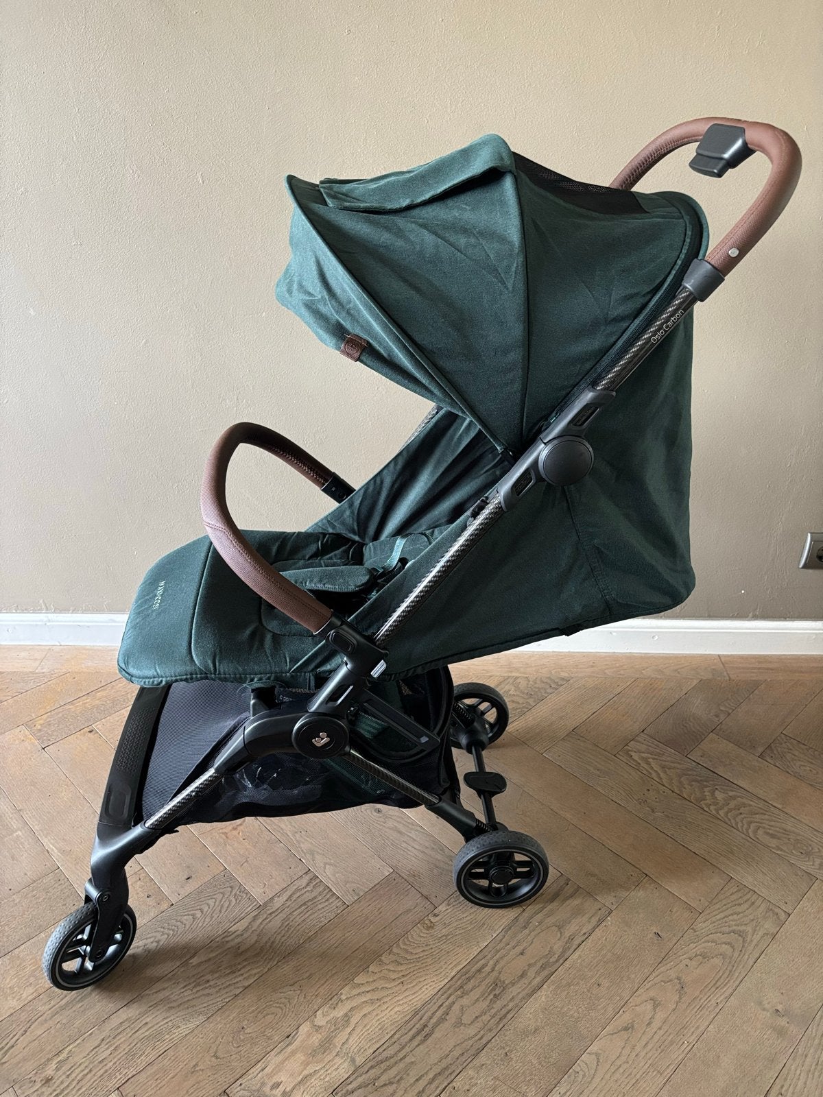 Maxi Cosi Oslo Carbon Kinderwagen - Zo goed als nieuw, Ophalen of Verzenden, Zo goed als nieuw, Kinderwagen, Maxi-Cosi