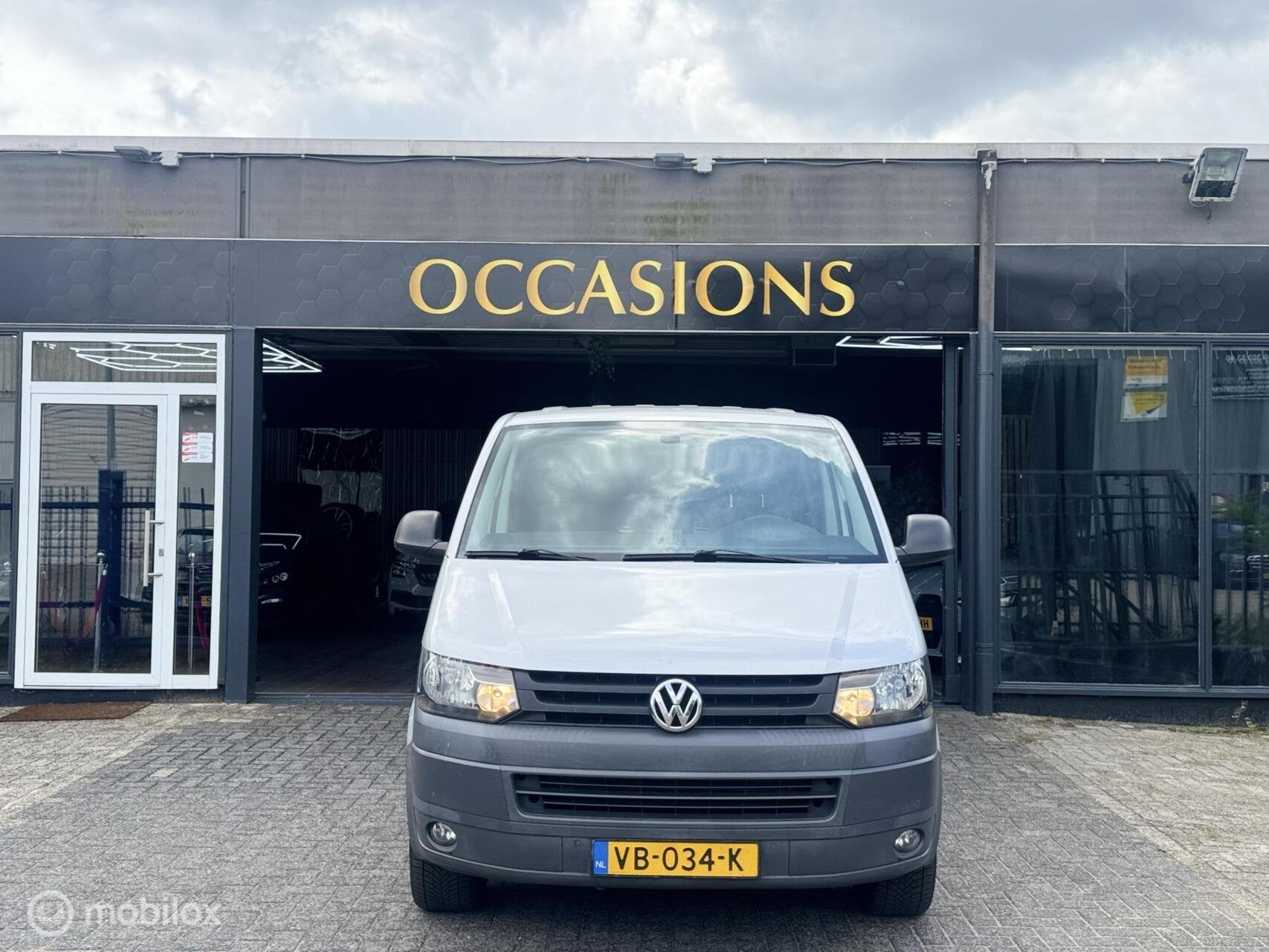Volkswagen Transporter 2.0 TDI L2H1 DC Comfortlin |PDC|Navi|, Auto's, Bestelauto's, Euro 5, Stof, Gebruikt, 1905 kg