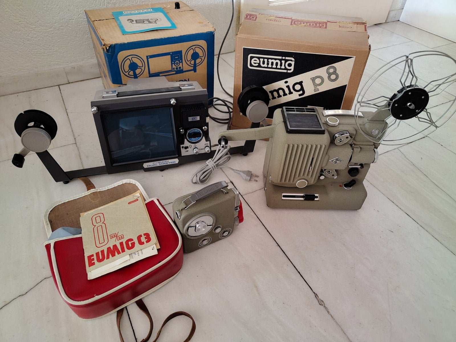 Complete set 8mm film apparatuur uit 1960, Eumig en Chinon, Ophalen, 8mm, Camera