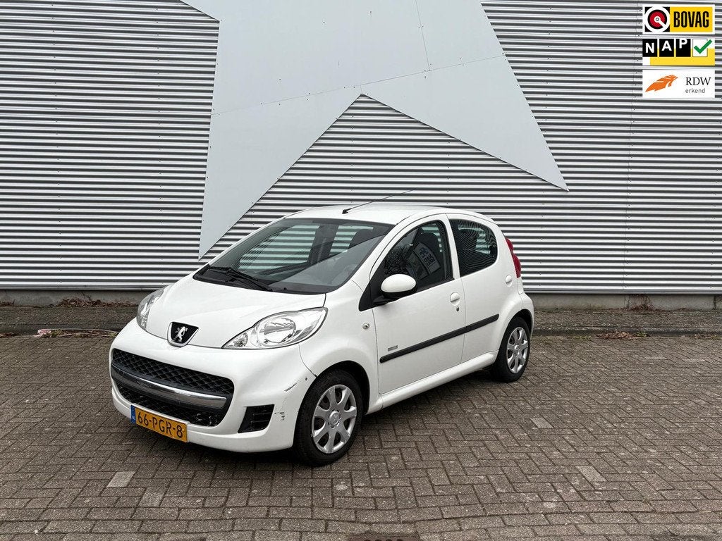 Peugeot 107 1.0-12V Millesim 200 | Carplay | APK 29-01-2027, Auto's, Voorwielaandrijving, Euro 5, Gebruikt, 4 stoelen