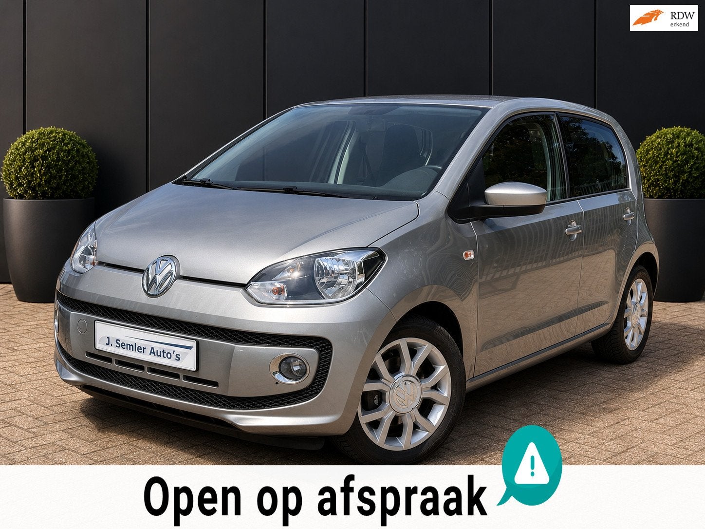 Volkswagen Up! 1.0 high up! BlueMotion AIRCO 28.000 KM ! BOE, Auto's, Volkswagen, Voorwielaandrijving, Euro 5, Gebruikt, Up!