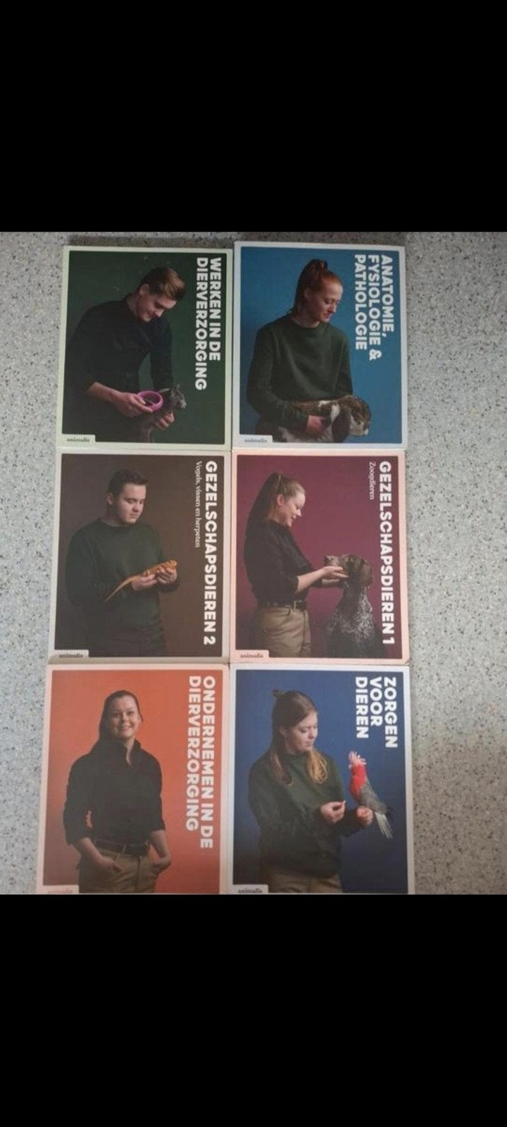 Dierverzorging boeken (6 stuks) - Zo goed als nieuw, Overige vakken, Diverse auteurs, Ophalen of Verzenden, Zo goed als nieuw