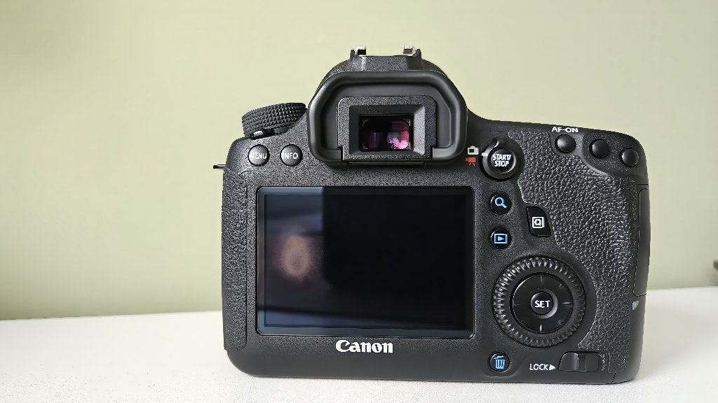 Foto 4 van Canon EOS 6D (body) systeem camera + Wifi/GPS