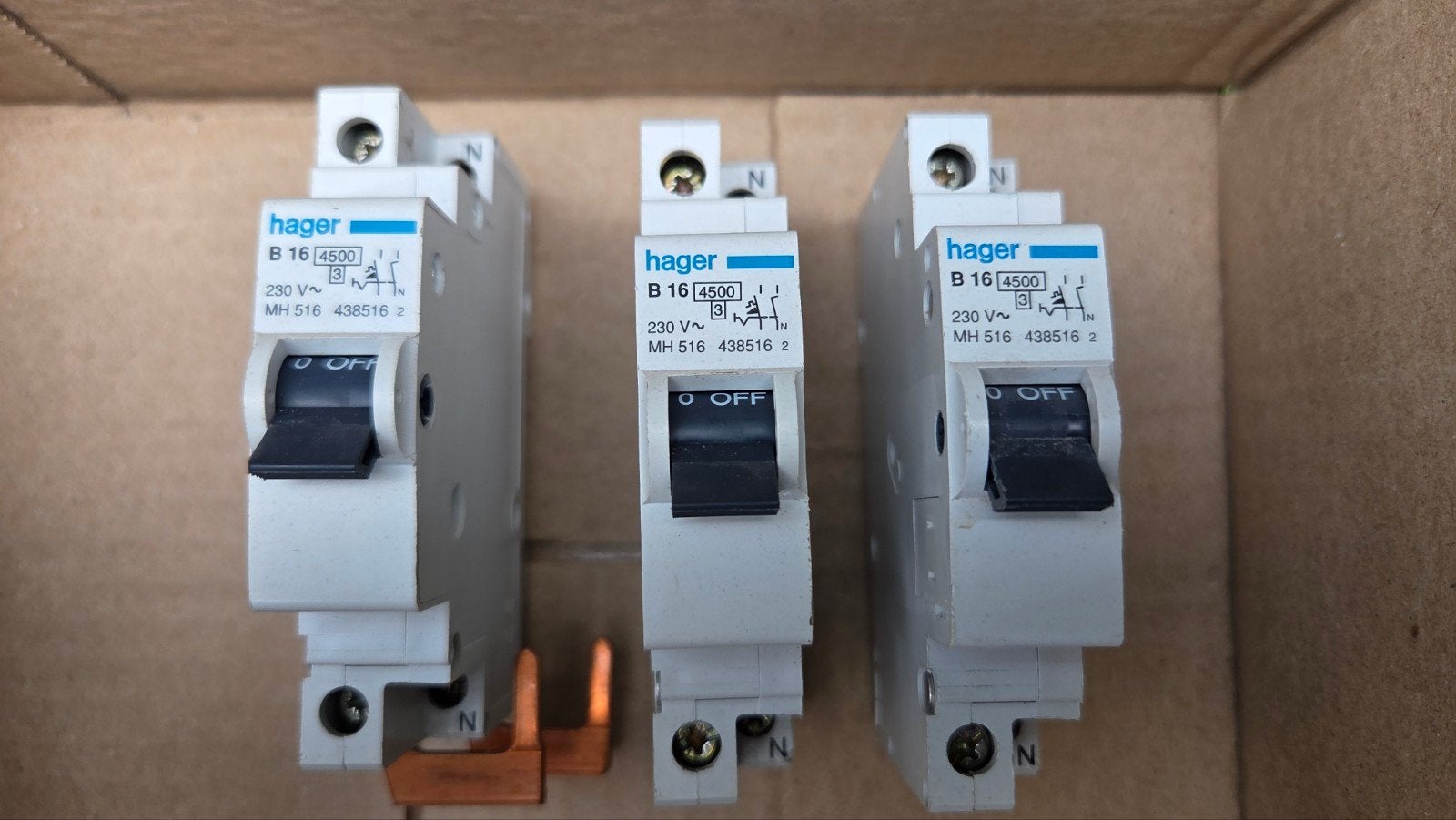 Hager B16 Installatieautomaat (3 stuks), Ophalen of Verzenden, Gebruikt, Hager, Installatieautomaat