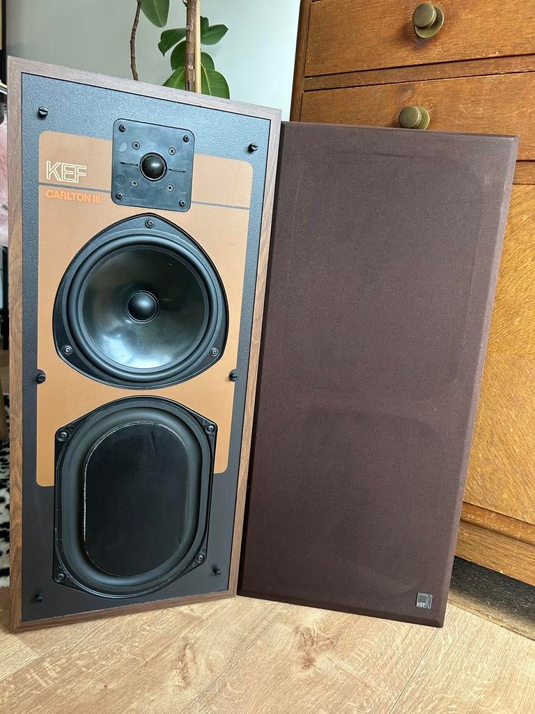 80’s Vintage Kef Carlton 3(|||) speakers walnoot, Audio, Tv en Foto, Luidsprekers, Zo goed als nieuw, 60 tot 120 watt, Front, Rear of Stereo speakers