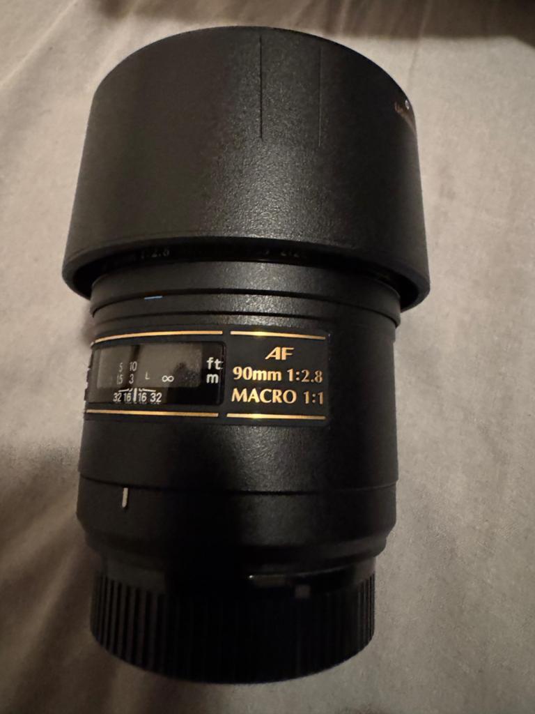 Tamron SP Di AF 90mm 1:2.8 Macro 1:1 lens, Ophalen of Verzenden, Zo goed als nieuw, Macrolens