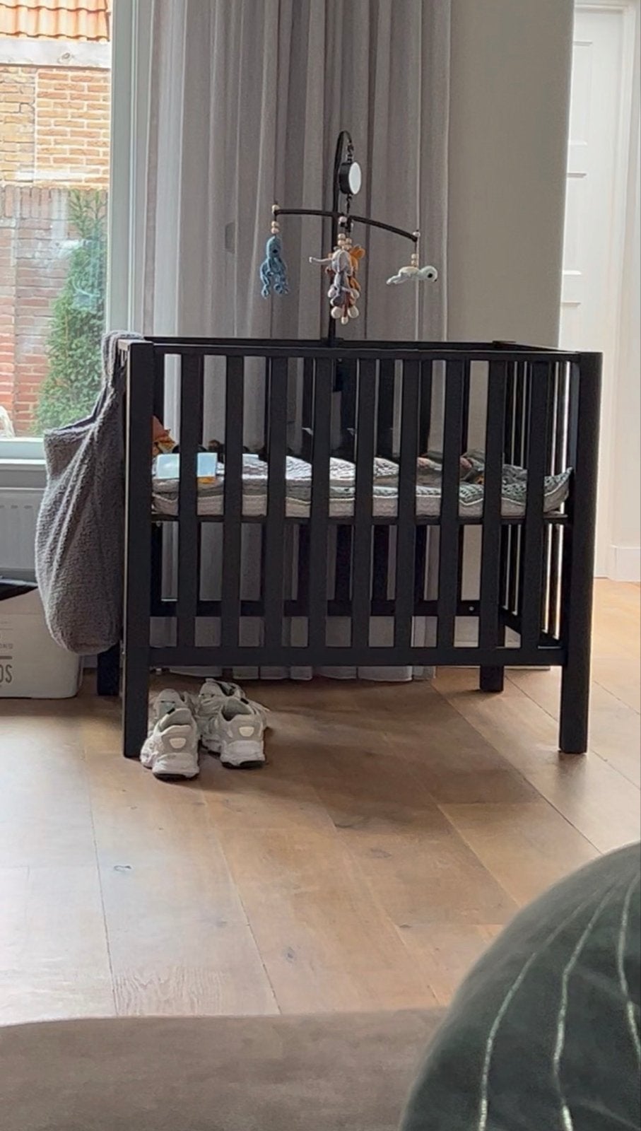 Zwarte vierkante box met Koeka boxkleed, Kinderen en Baby's, Ophalen, Gebruikt, Vierkant, Boxkleed
