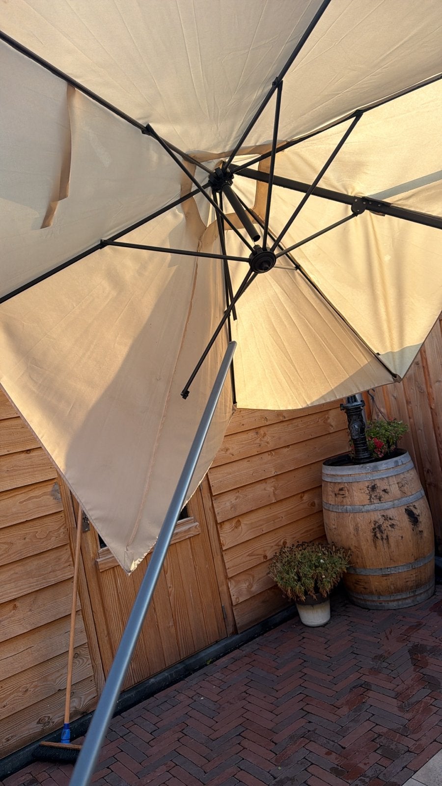 Zweefparasol Garden Impressions, Ophalen, Gebruikt, Kantelbaar, 2 tot 3 meter