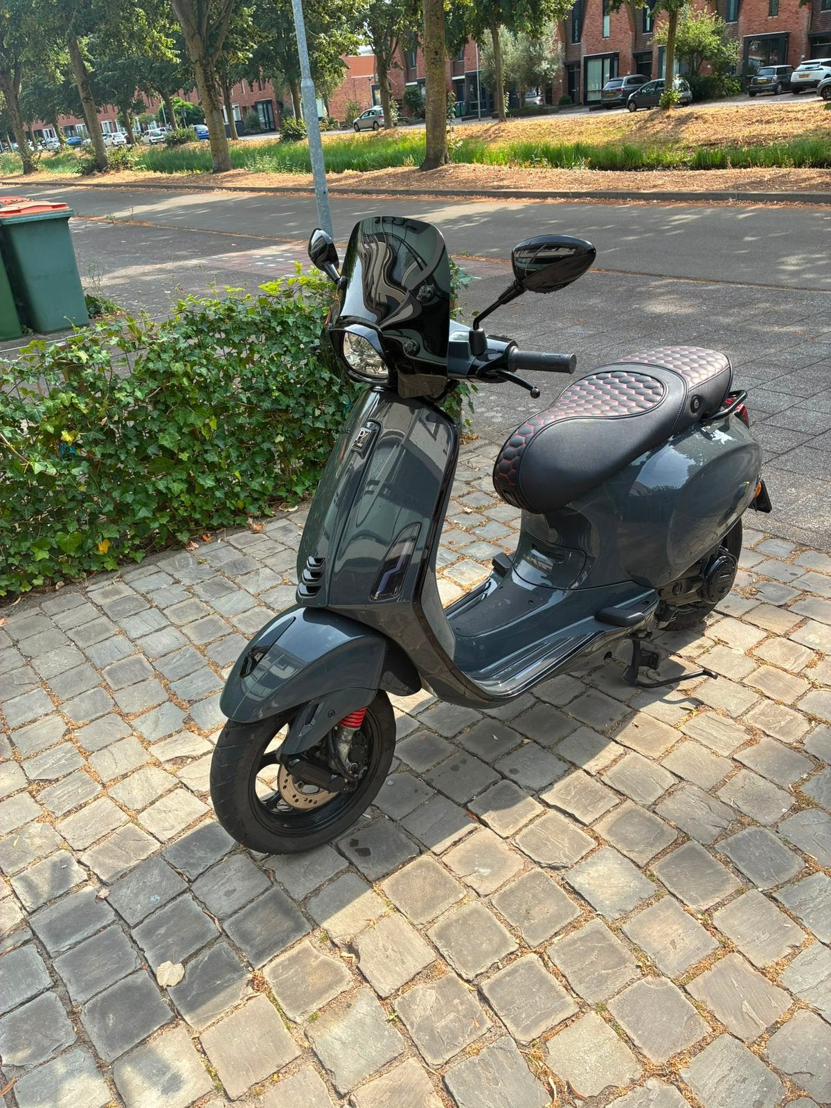 VESPA SPRINT 50S NANO GREY CUSTOM, Fietsen en Brommers, Scooters | Vespa, Ophalen, Zo goed als nieuw, Benzine